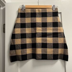 BLACK AND TAN KNIT MINI SKIRT